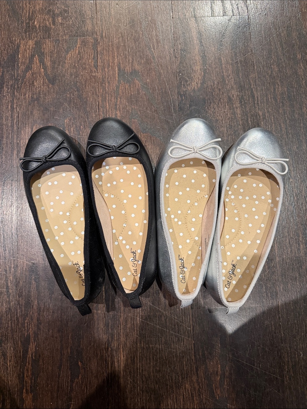 Cat & Jack Girls' Bow Ballet Flats in Black and Silver